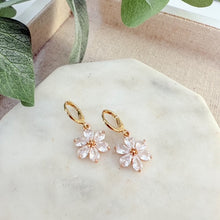 Load image into Gallery viewer, Eternal Bloom Earrings